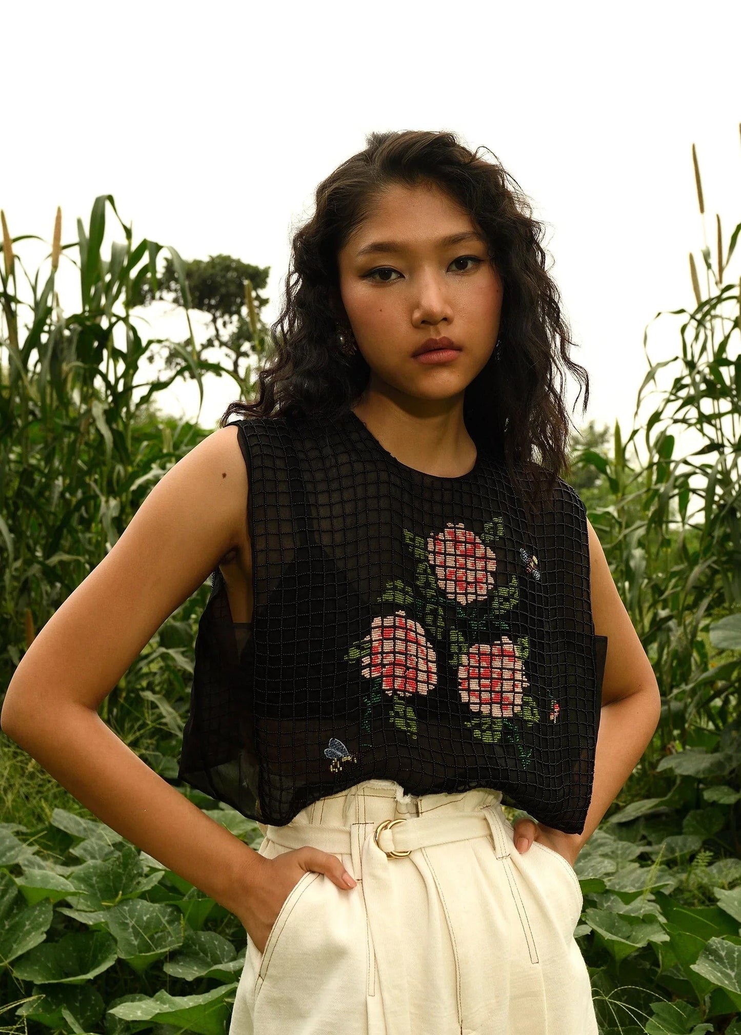 Buy 3 Roses on Black Bib